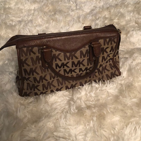 Handbag - Picture 1 of 6